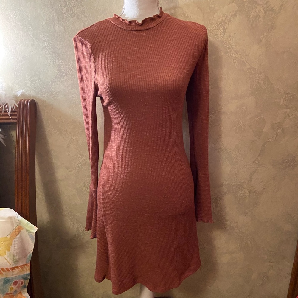 Derek Heart Dress with Scalloped Neck and Sleeves